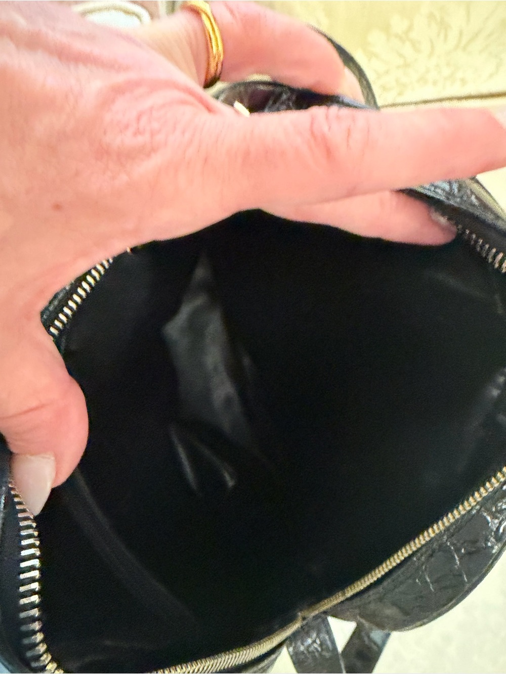 Salvatore Ferragamo Black Croc-Embossed Leather Crossbody Bag - Picture 9 of 16